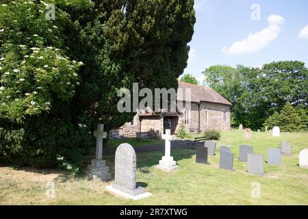 St. Michael's and All Angels Church, Edwyn Ralph Stockfoto