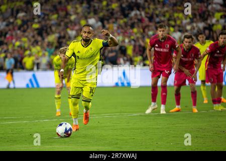 Nashville, Tennessee, USA. 17., Juni 2023. Hany Mukhtar schießt gegen St. Louis City SC im GEODIS Park. Kredit: Kindell Buchanan/Alamy Live News. Stockfoto