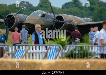 Bicester, Oxon, Vereinigtes Königreich, 17. Juni 2023. Bristol Blenheim Bomber beim Bicester Schwungradfestival. Oxfordshire, England Kredit: Ian Tennant/Alamy Live News. Stockfoto