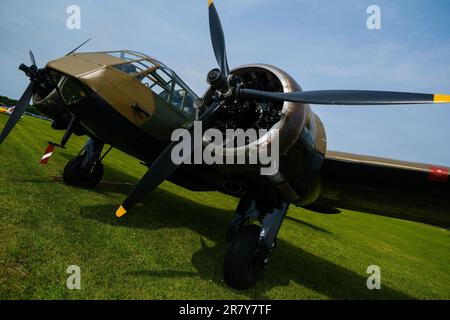 Bicester, Oxon, Vereinigtes Königreich, 17. Juni 2023. Bristol Blenheim Bomber beim Bicester Schwungradfestival. Oxfordshire, England Kredit: Ian Tennant/Alamy Live News. Stockfoto