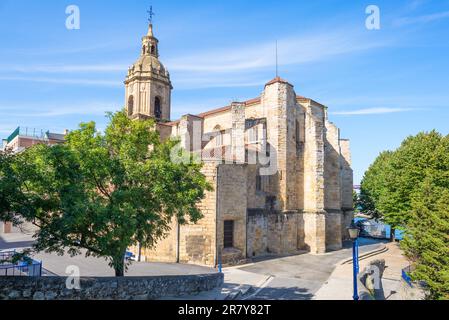 Basilica de Santa Maria de Portugalete ist eine katholische Pfarrkirche im gotischen Renaissance-Stil, die sich in der Stadt Portugalete, Vizcaya, Baskisch befindet Stockfoto