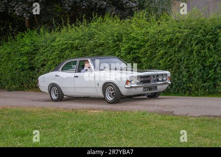 1971 70s 70er Jahre White Ford Cortina Benzin 2000 cm3, Ford Cortina Mk3 2,0ltr GT Stockfoto