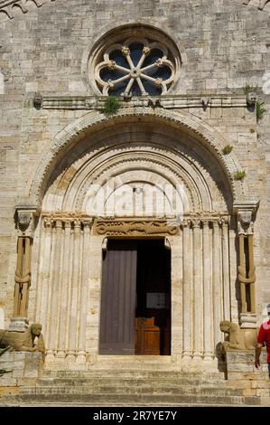 San Quirico d'Orcia, Collegiata-Kirche, Val d'Orcia, Orcia-Tal, UNESCO-Weltkulturerbe, Provinz Siena, Italien Stockfoto