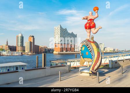 Elbphilharmonie als Hauptattraktion im Hamburger Hafen. Das neue kulturelle Symbol der Stadt Stockfoto