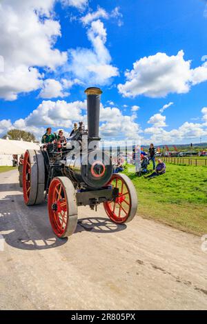 Eine Ransomes-Traktionsmaschine, die auf der Abbey Hill Steam Rally, Yeovil, Somerset, England, Großbritannien, parkt Stockfoto