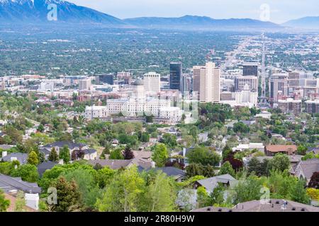 Salt Lake City, Utah - 23. Mai 2023: Skyline der Stadt und Capitol Building von Salt Lake City, Utah Stockfoto