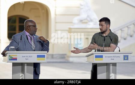 Nicht exklusiv: KIEW, UKRAINE - 16. JUNI 2023 - Präsident der Union der Komoren und Vorsitzender der Afrikanischen Union (AU) Azali Assoumani, Präsident Stockfoto