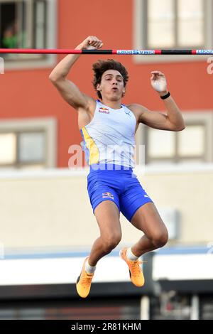 Mondo Duplantis (SWE) gewinnt bei den Bislett Games am Donnerstag, den 15. Juni 2023 in Oslo den Stabhochsprung mit 19-8 1/2 m (6,01 m). Norwegen. (Jiro Mochizuki/Bild des Sports) Stockfoto