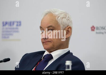 Sankt Petersburg, Russland. 14. Juni 2023. Andrey Belousov, erster stellvertretender Ministerpräsident der Russischen Föderation, nimmt an einer Sitzung zum Thema LET's GO Teil: Der integrierte unbemannte Güterverkehr fährt erstmals im Rahmen der St. Petersburg International Economic Forum 2023 (Kreditbild: © Maksim Konstantinov/SOPA Images via ZUMA Press Wire) NUR REDAKTIONELLE VERWENDUNG! Nicht für den kommerziellen GEBRAUCH! Stockfoto