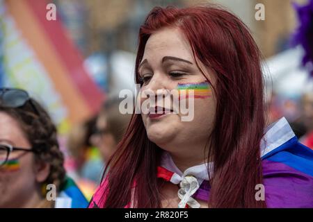 Pride March im Pride Cymru im Jahr 2023 Stockfoto