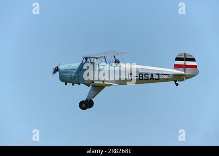 Bucker Jungmann wird am 2023. Juni auf der Shuttleworth Around the World Air Show präsentiert Stockfoto