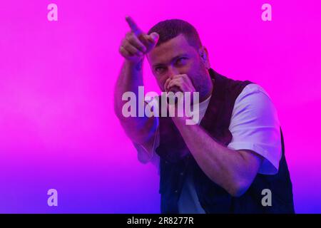 Neuhausen Ob Eck, Deutschland. 18. Juni 2023. Marteria ist auf der Bühne beim Southside Festival. Das Musikfestival ist eines der größten deutschen Open-Air-Festivals in der deutschsprachigen Region. Kredit: Philipp von Ditfurth/dpa/Alamy Live News Stockfoto