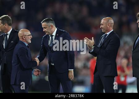 ROTTERDAM, Niederlande. , . Luis De la FUENTE CASTILLO, SPANIEN gegen KROATIEN – SPANIEN – KROATIEN, FINALE, Fußballspiel der UEFA NATION LEAGUE in den Niederlanden 2023 in Rotterdam am 18. Juni 2023. SPANIEN ist Sieger des Pokals, Foto und Copyright von Jun QIAN/ATP images (QIAN Jun/ATP/SPP). Guthaben: SPP Sport Press Photo. Alamy Live News Stockfoto