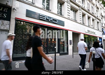 Paris, Frankreich. 18. Juni 2023. Die Abbildung zeigt die Vorderseite eines BYD Auto-Unternehmens am 18. Juni 2023 in Paris, Frankreich. Foto von Victor Joly/ABACAPRESS.COM Kredit: Abaca Press/Alamy Live News Stockfoto