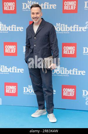 18. Juni 2023 – London, England, Großbritannien – David nimmt an der Vorstellung von Frau Doubtfire Gala im Shaftesbury Theatre Teil Stockfoto