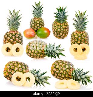 Sammlung reifer Ananas, isoliert auf weißem Hintergrund Stockfoto