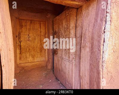 Ksar Ait Ben Haddou, altes unesco-Weltkulturerbe eines Berber-ziegeldorfes oder einer Kasbah in der Nähe von Ouarzazate, Draa Tafilalet, Marokko, ist ein beliebtes Reiseziel Stockfoto