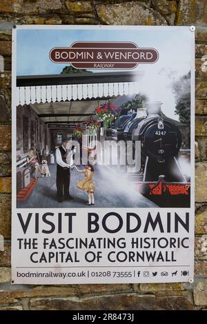 Boscarne, Cornwall, Großbritannien - Juni 13. Besuchen Sie am 13. Juni 2023 das Poster Bodmin an der Kreuzung Boscarne, Cornwall Stockfoto