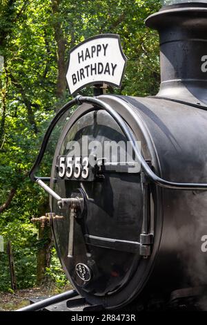 Boscarne, Cornwall, Großbritannien - Juni 13. Dampfeisenbahn an der Kreuzung Boscarne in Bodmin, Cornwall am 13. Juni 2023 Stockfoto