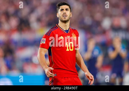 18-06-2023: Sport: Kroatie gegen Spanje ROTTERDAM, NIEDERLANDE - JUNI 18: Spieler Spaniens feiern den Sieg der Völkerliga, Marco Asensio (Spanien) Stockfoto