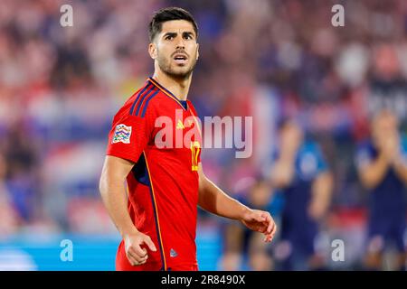 18-06-2023: Sport: Kroatie gegen Spanje ROTTERDAM, NIEDERLANDE - JUNI 18: Spieler Spaniens feiern den Sieg der Völkerliga, Marco Asensio (Spanien) Stockfoto