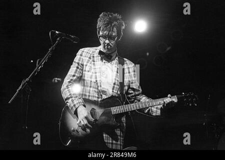 E – Mark Oliver Everett – von der EEels-Band, die am 23. August 1997 beim Reading Festival, Reading, Großbritannien, spielt. Foto: Rob Watkins Stockfoto