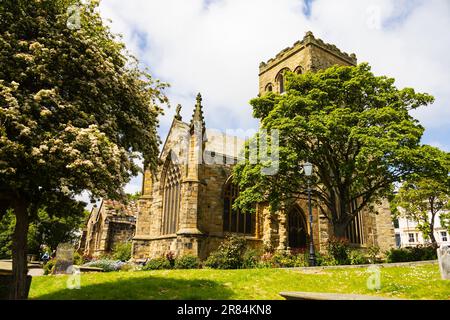 St. Marys mit Kirche der Heiligen Apostel, Scarborough, North Yorkshire, England Stockfoto