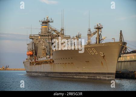 Danzig, Polen, Juni 17. 2023 USNS Joshua Humphreys (T-AO-188) ein Nachschuböler der US-Marine der Klasse Henry J. Kaiser ist im Hafen von Gdynia, Polen, zu sehen am 17. Juni 2023 erhöhte Aktivität amerikanischer und anderer NATO-Staaten Kriegsschiffe in der Ostsee steht in direktem Zusammenhang mit Russlands Krieg gegen die Ukraine, Credit: Vadim Pacajev/Alamy Live News Stockfoto