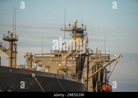 Danzig, Polen, Juni 17. 2023 USNS Joshua Humphreys (T-AO-188) ein Nachschuböler der US-Marine der Klasse Henry J. Kaiser ist im Hafen von Gdynia, Polen, zu sehen am 17. Juni 2023 erhöhte Aktivität amerikanischer und anderer NATO-Staaten Kriegsschiffe in der Ostsee steht in direktem Zusammenhang mit Russlands Krieg gegen die Ukraine, Credit: Vadim Pacajev/Alamy Live News Stockfoto