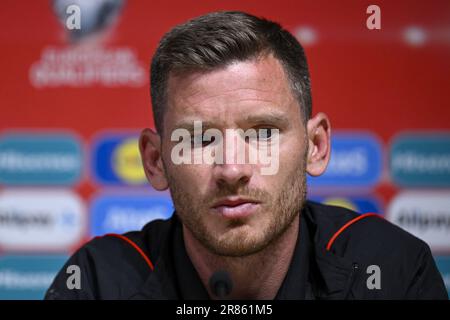 Tallinn, Estland. 19. Juni 2023. Der belgische Jan Vertonghen wurde auf einer Pressekonferenz der belgischen Fußballnationalmannschaft Red Devils am Montag, den 19. Juni 2023 in Tallinn (Estland) zur Vorbereitung des Spiels gegen Estland gefilmt. BELGA PHOTO DIRK WAEM Credit: Belga News Agency/Alamy Live News Stockfoto