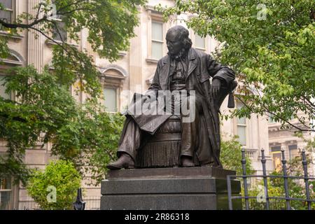 Statue von Horace Greeley im Rathauspark in Manhattan, New York City Stockfoto