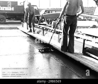 Bau des M11 MotorwayRoad Arbeiters Stockfoto