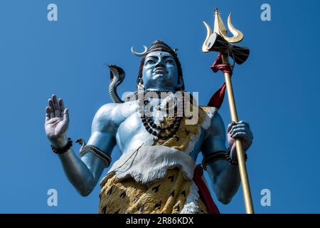 Eine große Shiva-Statue in Haridwar, Indien Stockfoto