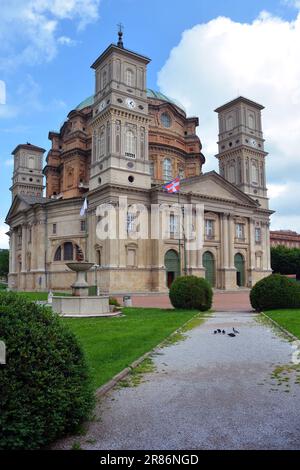 Vicoforte, Piedmont, Italien - 06-10-2023- das Heiligtum von Vicoforte (auch bekannt als Santuario Regina Montis Regalis) Stockfoto