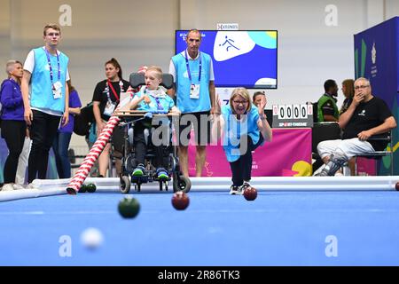 Berlin, Deutschland. 19. Juni 2023. Berlin, Deutschland, Juni 19. 2023: Offene Kategorie bei den Sonderolympiade-Weltspielen Berlin 2023 - Bocce Frauen-Doubles-Finale - Messe Berlin. (Ryan Sleiman/SPP) Guthaben: SPP Sport Press Photo. Alamy Live News Stockfoto