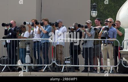 Pressefotografen Werfen Die Farbe 2023 Stockfoto