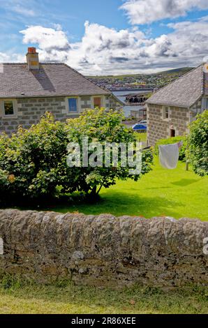 Lerwick Town Street Scene, Shetland Islands, Schottland. Hauptstadt und Hafen der Shetland-Inselgruppe, Schottland - 18. Juli 2012 Stockfoto