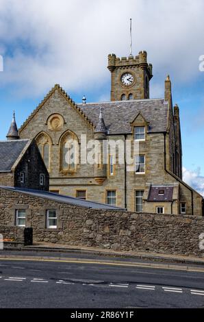 Lerwick Town Hall aus dem 19. Jahrhundert in Lerwick, Shetland Islands, Schottland - 18. Juli 2012 Stockfoto