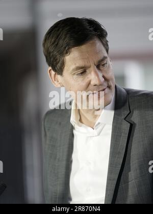 Burnaby, Kanada. 19. Juni 2023. 19. Juni 2023. BC Premiere David Eby in Burnaby, BC, kündigt fast 1500 neue erschwingliche Häuser für die City Credit an: Shotbug Press/Alamy Live News Stockfoto