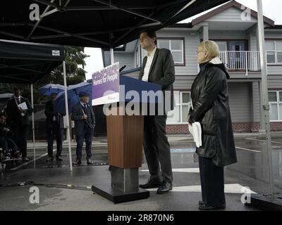 Burnaby, Kanada. 19. Juni 2023. 19. Juni 2023. BC Premiere David Eby in Burnaby, BC, kündigt fast 1500 neue erschwingliche Häuser für die City Credit an: Shotbug Press/Alamy Live News Stockfoto