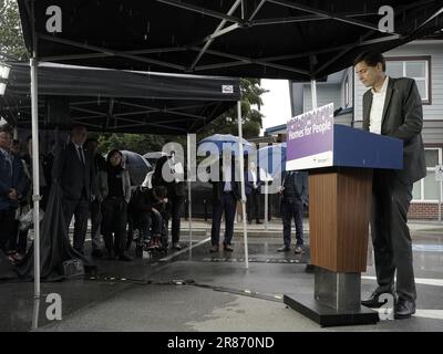 Burnaby, Kanada. 19. Juni 2023. 19. Juni 2023. BC Premiere David Eby in Burnaby, BC, kündigt fast 1500 neue erschwingliche Häuser für die Stadt an. Kredit: Shotbug Press/Alamy Live News Stockfoto