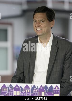 Burnaby, Kanada. 19. Juni 2023. 19. Juni 2023. BC Premiere David Eby in Burnaby, BC, kündigt fast 1500 neue erschwingliche Häuser für die City Credit an: Shotbug Press/Alamy Live News Stockfoto