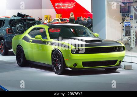 DETROIT, MI, USA - 13. JANUAR 2015: Dodge Challenger TA auf der Detroit International Auto Show 2015 im COBO Center in Downtown det Stockfoto