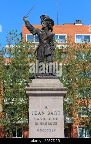 Statue des französischen Marinebefehlshabers und Freibeuter Jean Bart (1650-1702) am Place Jean Bart in Dünkirchen (Nord), Frankreich Stockfoto