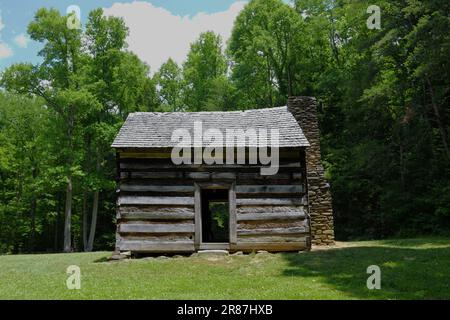 Die Carter-Shields-Hütte in Cades Cove. Stockfoto