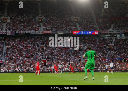 Manchester, Großbritannien. 19. Juni 2023. Allgemeine Ansicht *** während des UEFA-WETTKAMPFS DER EURO-Qualifikatoren 2024 zwischen England und Nordmazedonien am 19. Juni 2023 in Old Trafford, Manchester, England. Foto von Simon Hall. Nur redaktionelle Verwendung, Lizenz für kommerzielle Verwendung erforderlich. Keine Verwendung bei Wetten, Spielen oder Veröffentlichungen von Clubs/Ligen/Spielern. Kredit: UK Sports Pics Ltd/Alamy Live News Stockfoto