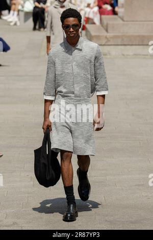 Mailand, Italien. 19. Juni 2023. ZEGNA Spring Summer 2024 Runway während der Mailänder Fashion Week am 2023. Juni in Mailand; Italien 19/06/2023 Guthaben: dpa/Alamy Live News Stockfoto