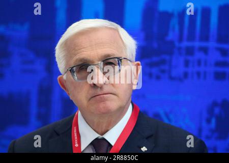 Sankt Petersburg, Russland. 16. Juni 2023. Alexander Shokhin, Präsident der Russischen Industrie- und Unternehmervereinigung, nimmt an einer Sitzung zum Thema "About those who looking to the future: Presentation of the EPS Rating in the Framework of the St." Teil Petersburg International Economic Forum 2023 (Kreditbild: © Maksim Konstantinov/SOPA Images via ZUMA Press Wire) NUR REDAKTIONELLE VERWENDUNG! Nicht für den kommerziellen GEBRAUCH! Stockfoto