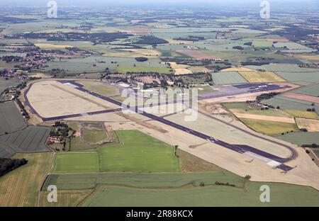 Luftaufnahme des Flughafens Leeds East Stockfoto