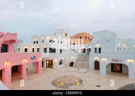 Doha, Katar - 05. Juni 2023: Umbau des alten Hafens von Doha in den Stadtteil Mina Box Park Katar Stockfoto